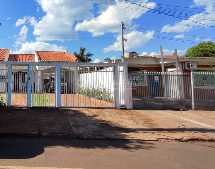 Casa com 3 quartos no Vila Rui Barbosa em Dourados/MS — foto 1