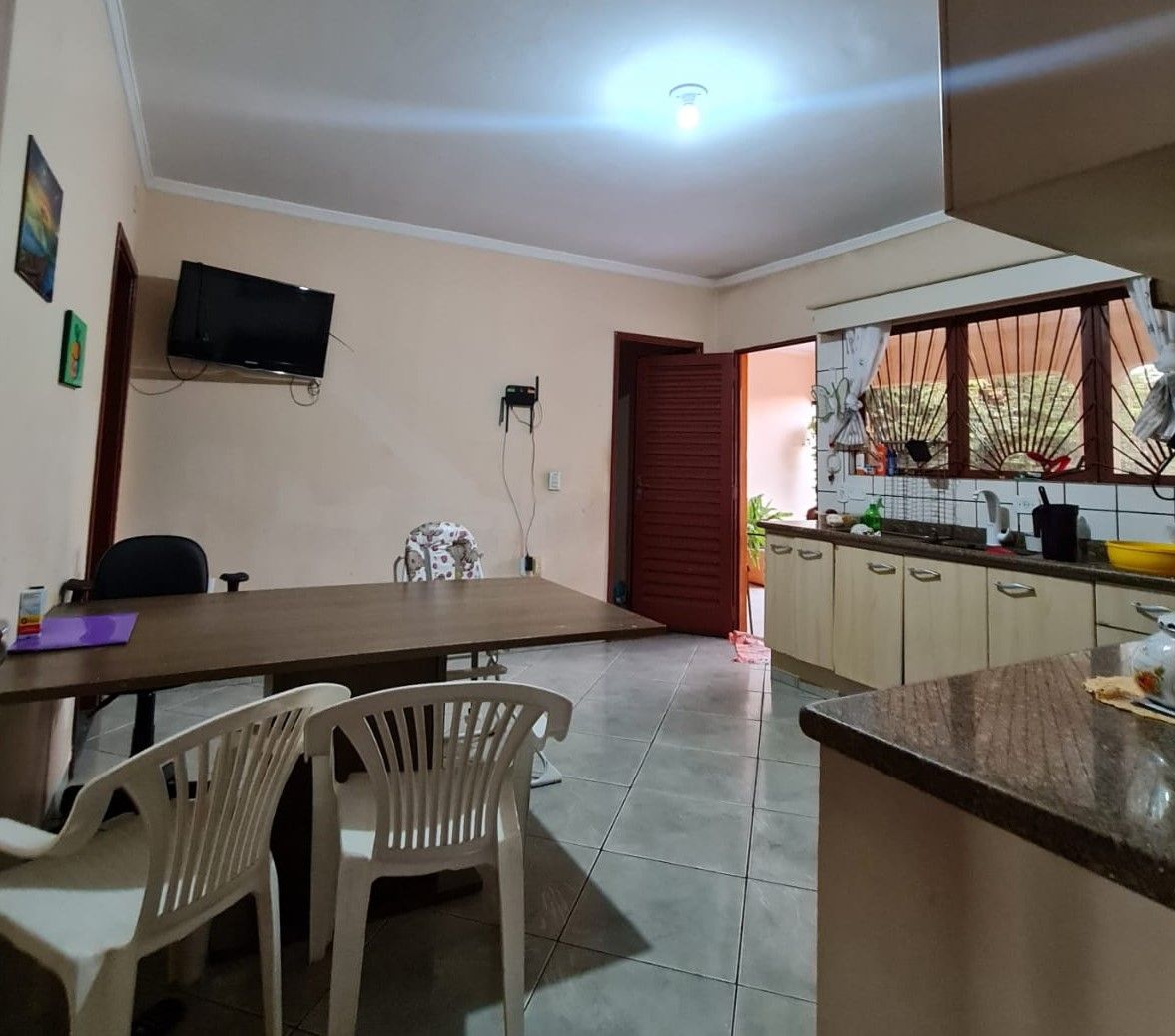 Casa com 4 quartos no Vila Industrial em Dourados/MS — foto 4