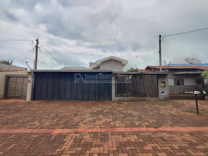 Casa com 3 quartos no Jardim Flórida em Dourados/MS — foto 1