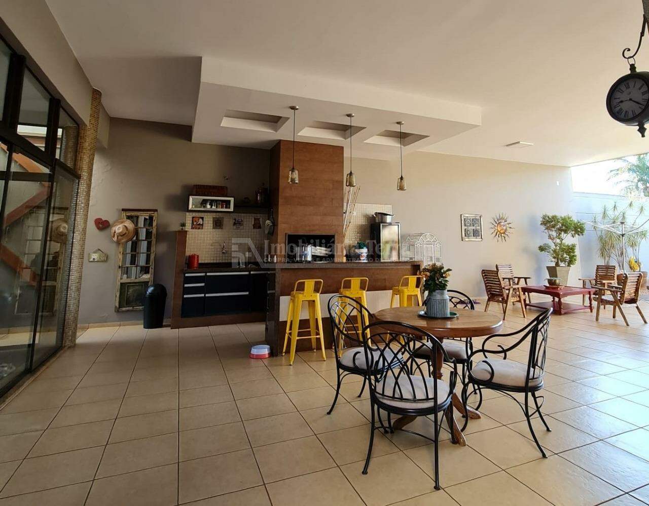 Casa com 5 quartos no Vila Progresso em Dourados/MS — foto 13