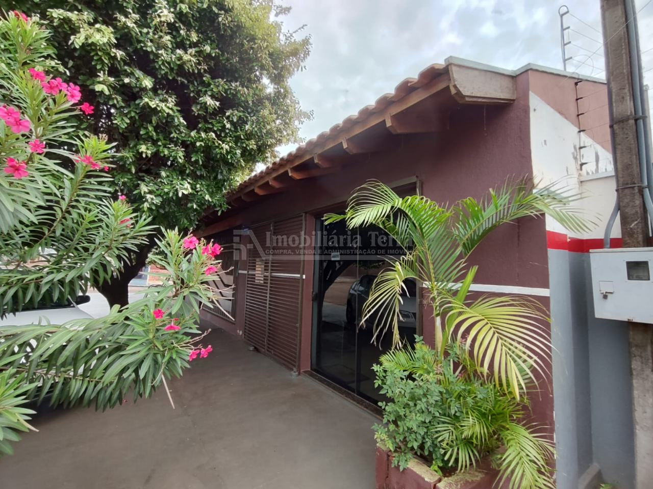 Casa com 3 quartos no Jardim Água Boa em Dourados/MS — foto 1
