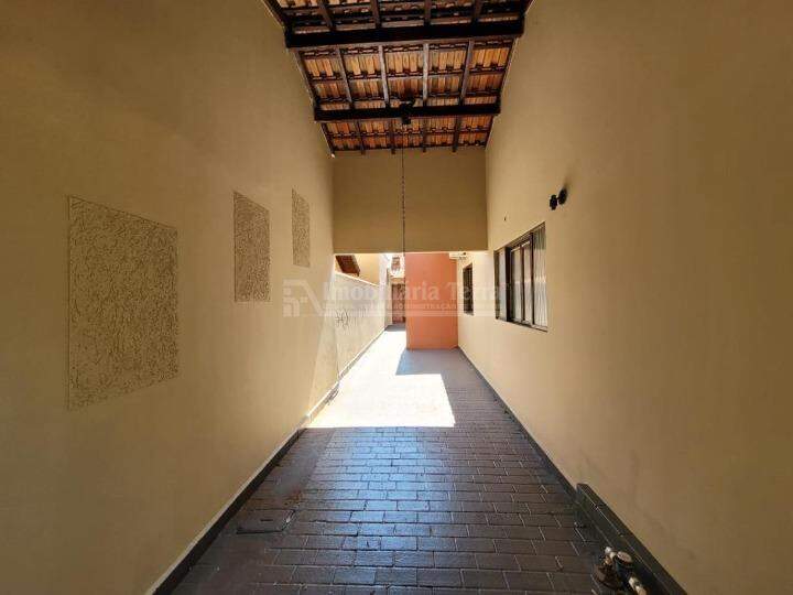 Casa com 3 quartos no BNH III Plano em Dourados/MS — foto 3