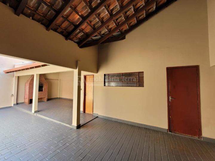 Casa com 3 quartos no BNH III Plano em Dourados/MS — foto 12