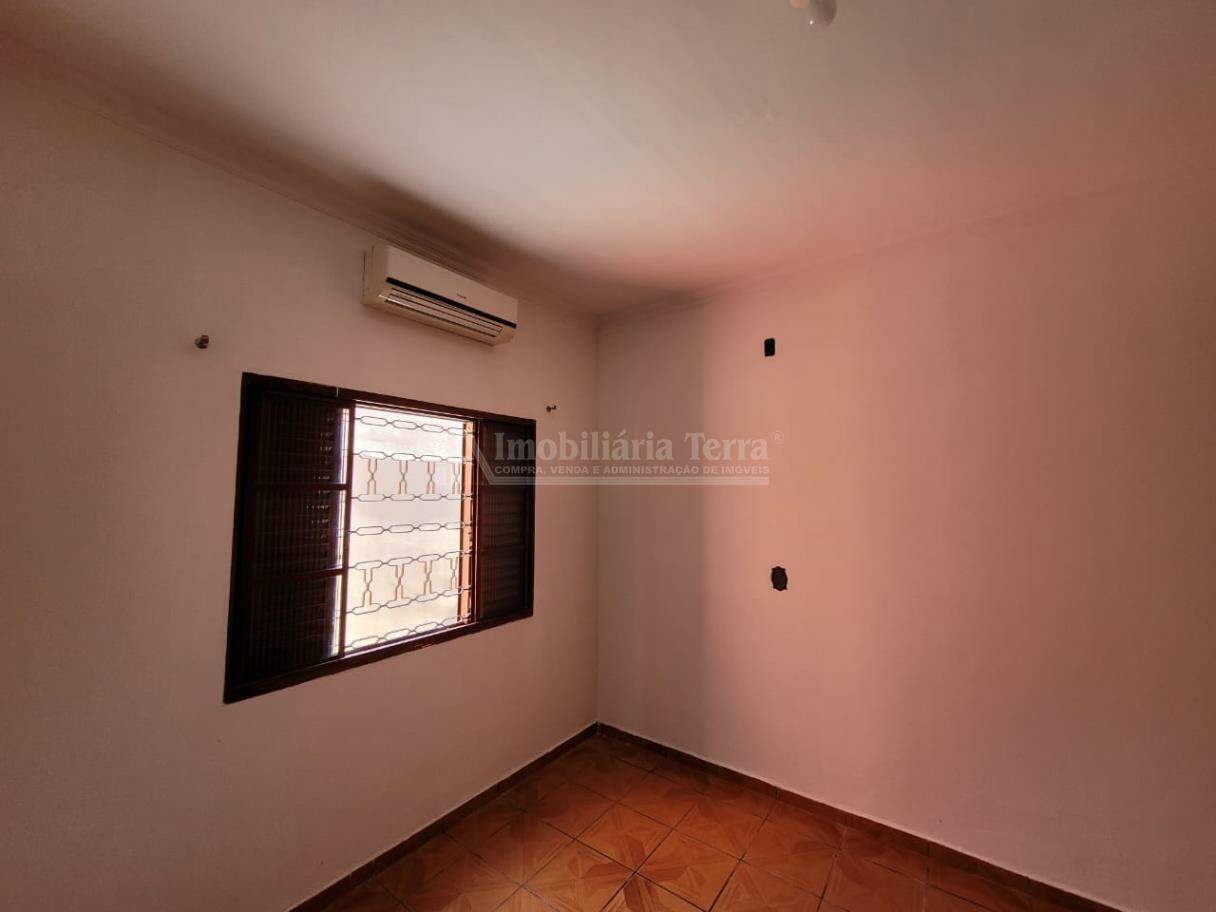 Casa com 3 quartos no BNH III Plano em Dourados/MS — foto 7