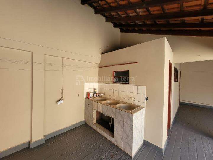 Casa com 3 quartos no BNH III Plano em Dourados/MS — foto 13