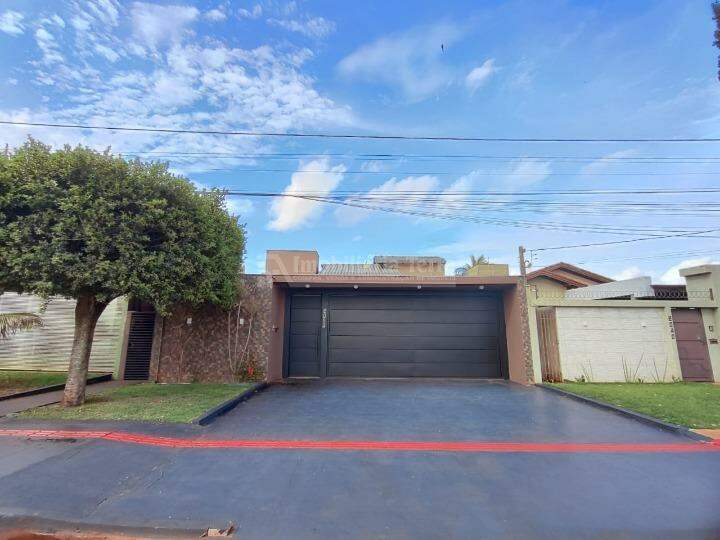 Casa com 3 quartos no Residencial Monte Carlo em Dourados/MS — foto 1