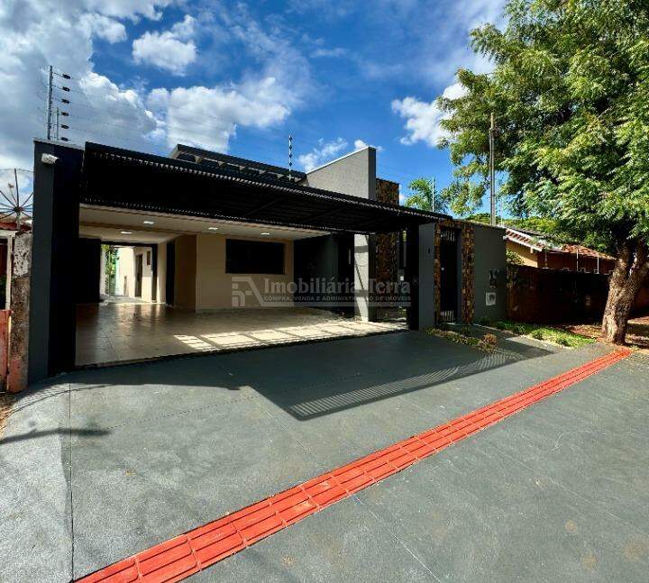 Casa com 3 quartos no Jardim São Pedro em Dourados/MS — foto 2