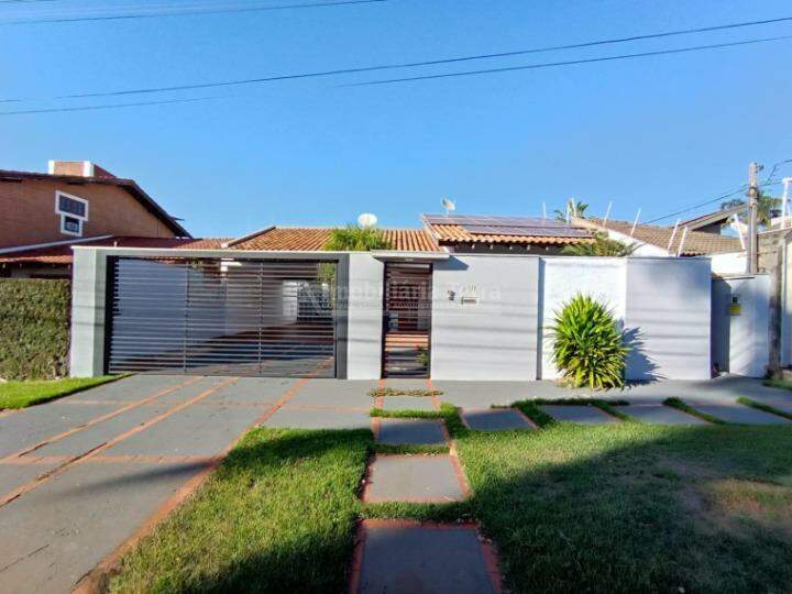 Casa com 3 quartos no Jardim Europa em Dourados/MS — foto 1