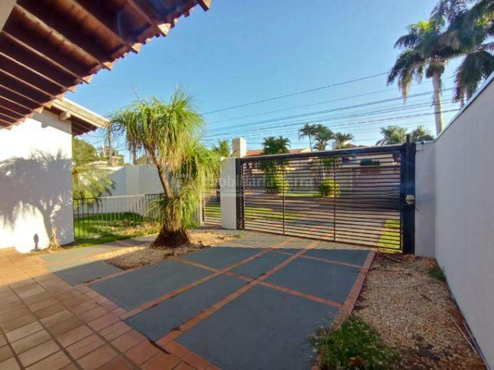 Casa com 3 quartos no Jardim Europa em Dourados/MS — foto 2