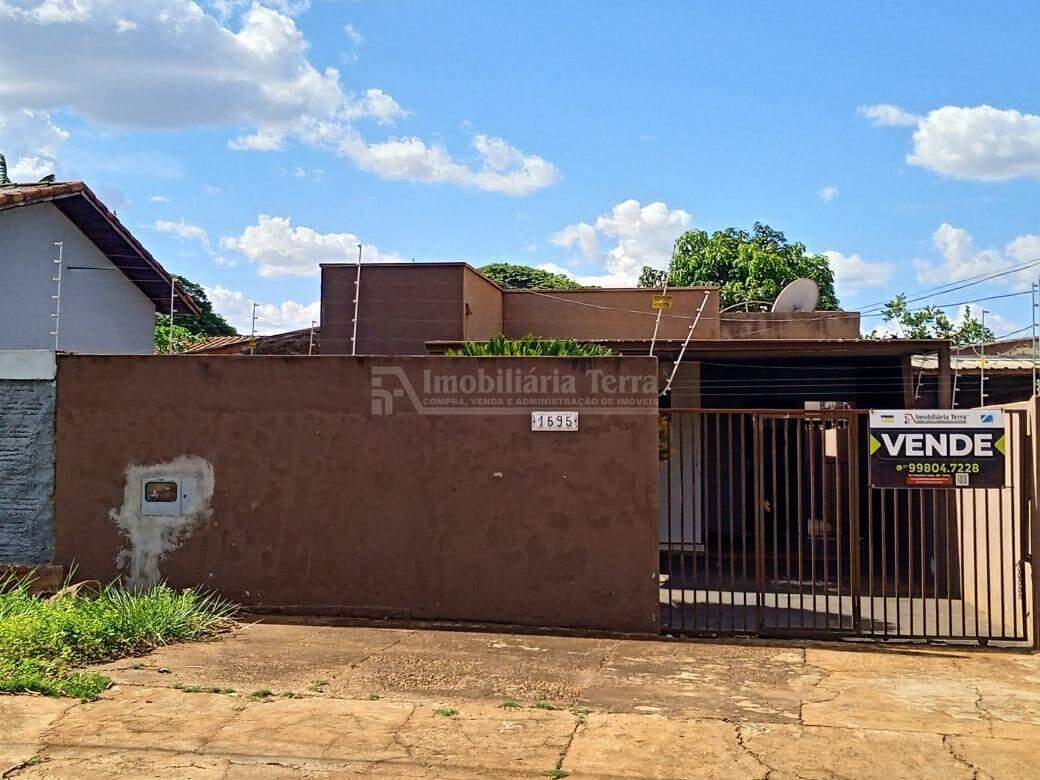 Casa com 3 quartos no Jardim Água Boa em Dourados/MS — foto 1