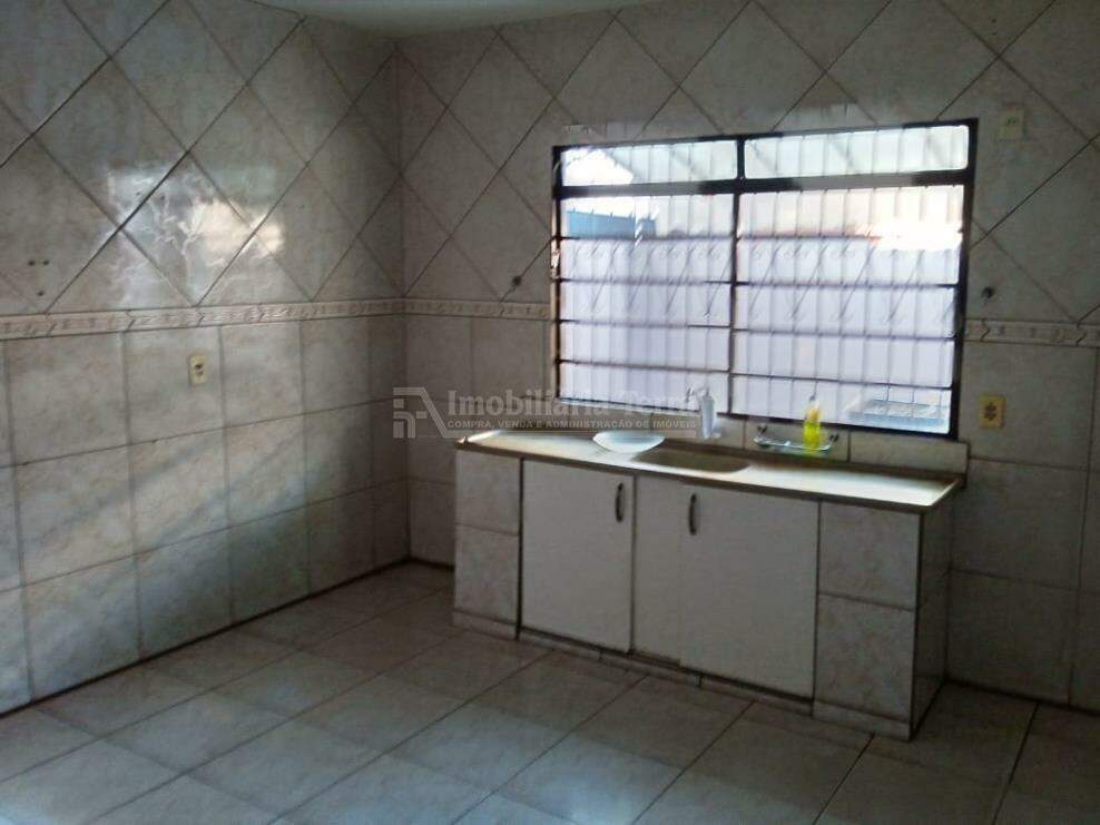 Casa com 3 quartos no Jardim Água Boa em Dourados/MS — foto 3