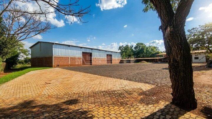 Barracão no Jardim Márcia em Dourados/MS — foto 1