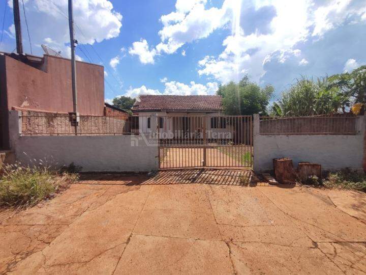 Casa com 3 quartos no Vila Aracy em Dourados/MS — foto 1