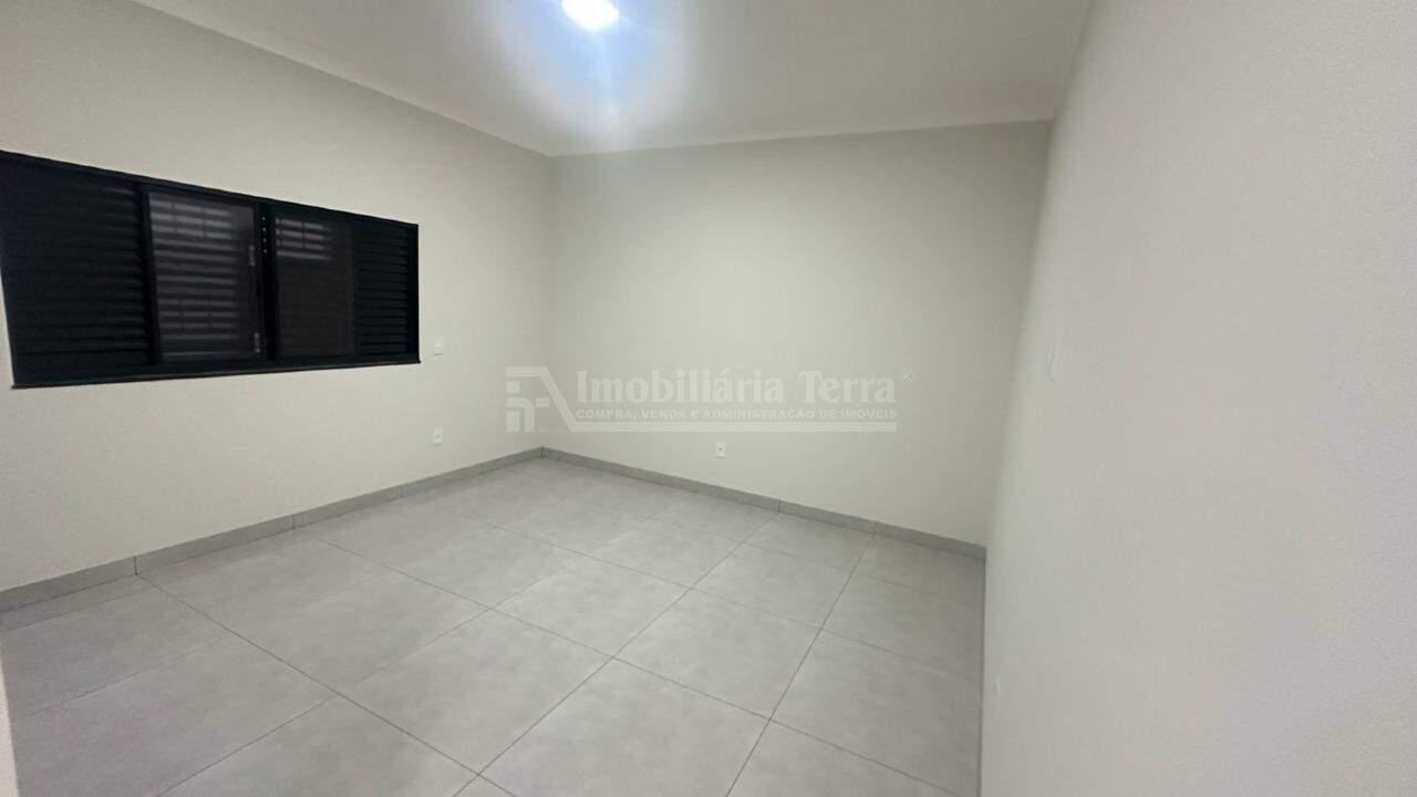 Casa com 4 quartos no Jardim Cristhais em Dourados/MS — foto 13