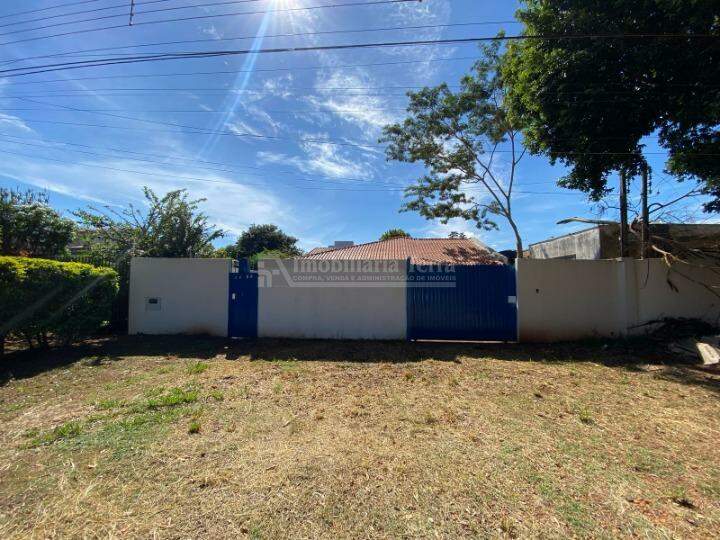 Casa com 4 quartos no Vila Tonani em Dourados/MS — foto 1
