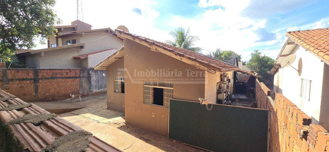 Casa com 3 quartos no Chácara Flora em Dourados/MS — foto 2