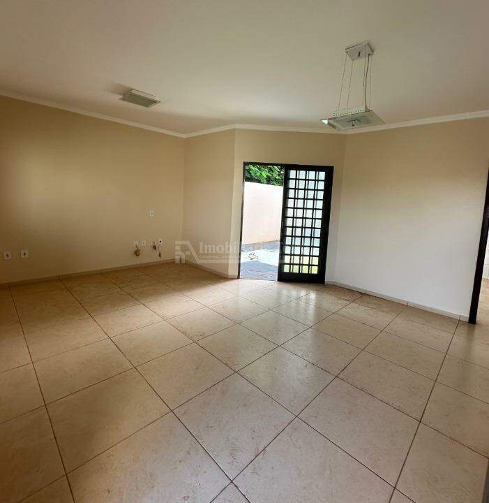 Casa com 3 quartos no Parque Alvorada em Dourados/MS — foto 6