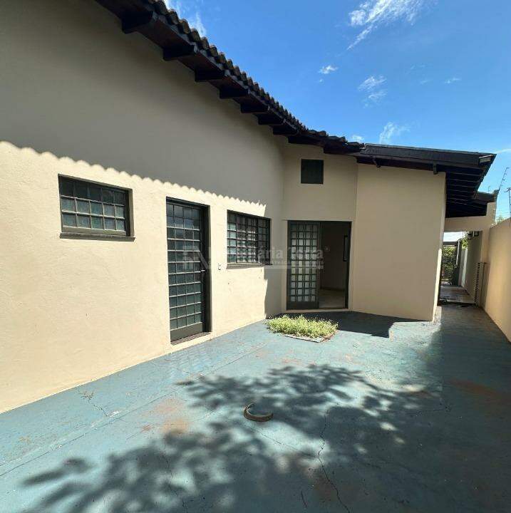 Casa com 3 quartos no Parque Alvorada em Dourados/MS — foto 4