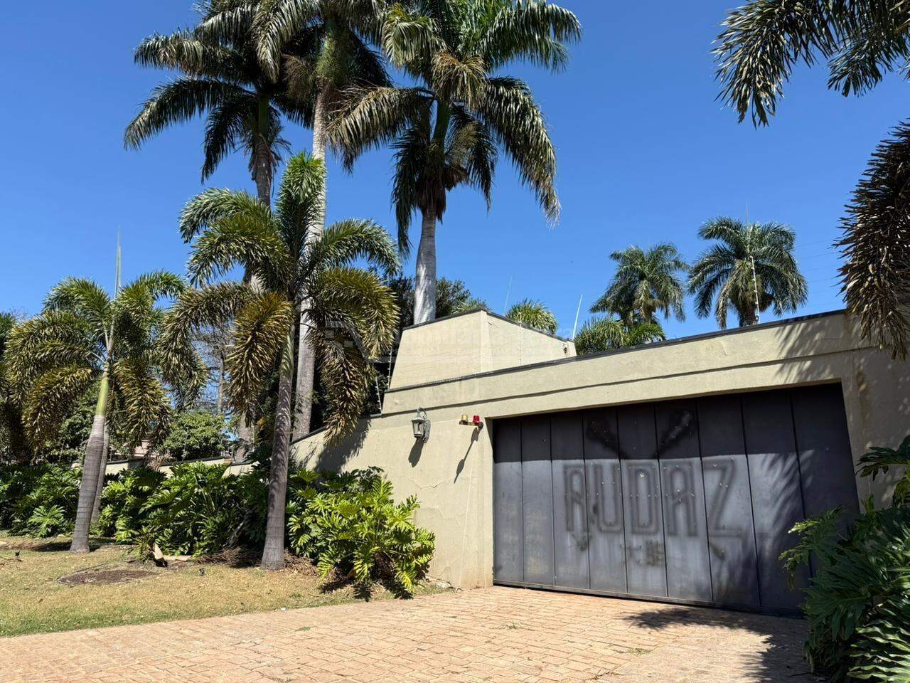Casa com 4 quartos no Vila Progresso em Dourados/MS — foto 1