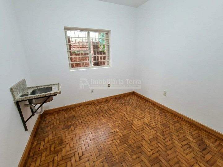 Casa com 3 quartos no Centro em Dourados/MS — foto 6