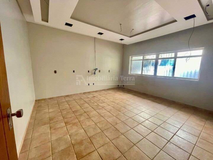 Casa com 3 quartos no Centro em Dourados/MS — foto 8