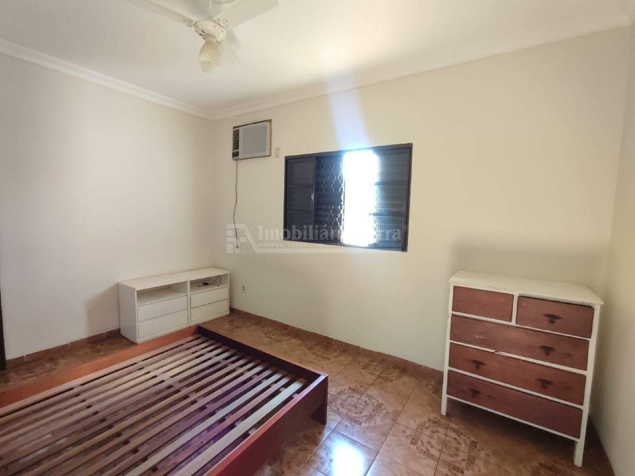 Casa com 6 quartos no Jardim Universitário em Dourados/MS — foto 9