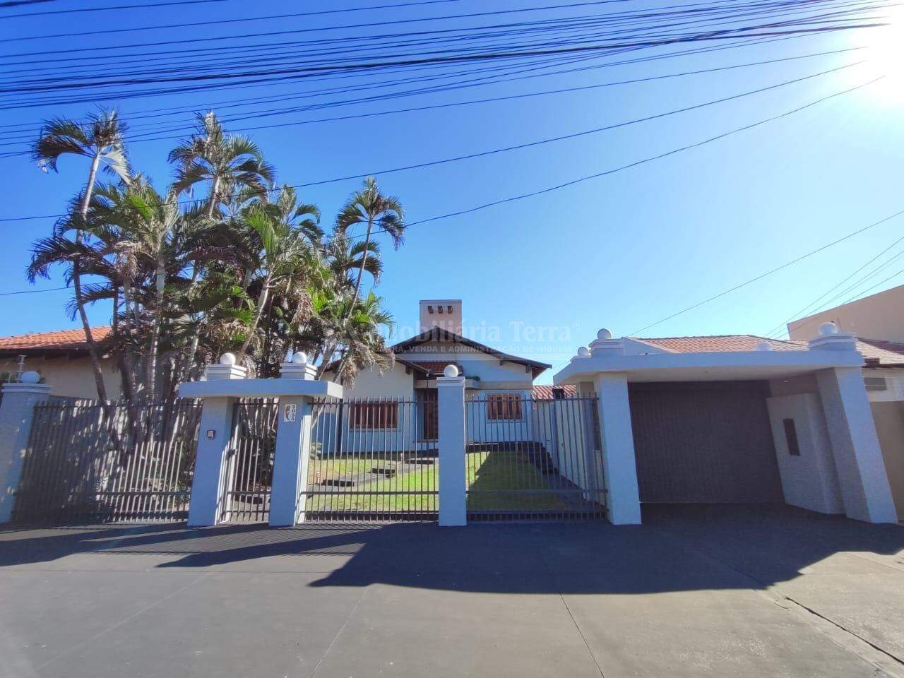 Casa com 5 quartos no Jardim Itaipú em Dourados/MS — foto 1