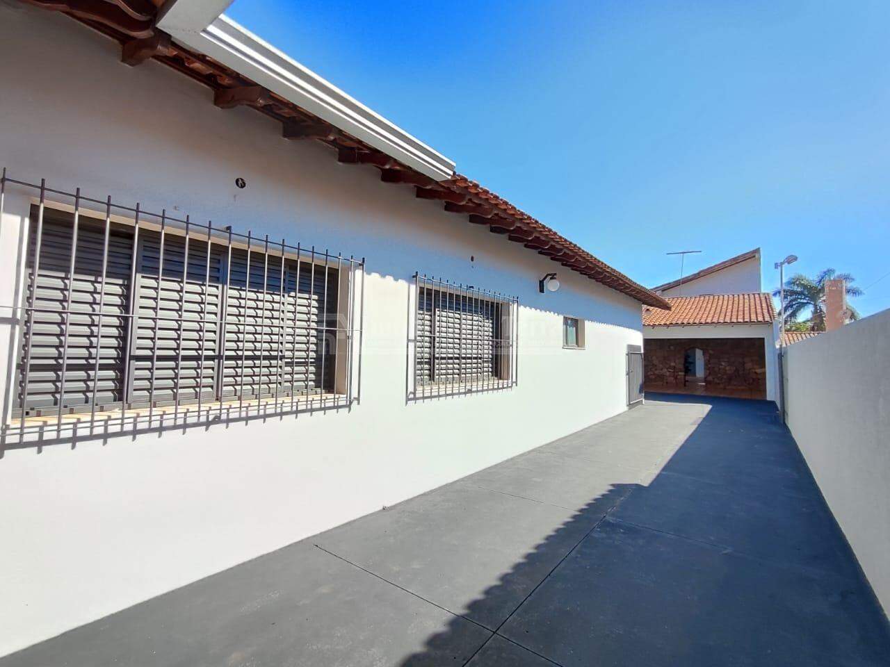 Casa com 5 quartos no Jardim Itaipú em Dourados/MS — foto 2