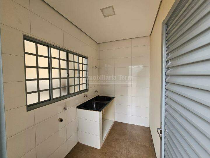 Casa com 3 quartos no BNH III Plano em Dourados/MS — foto 24