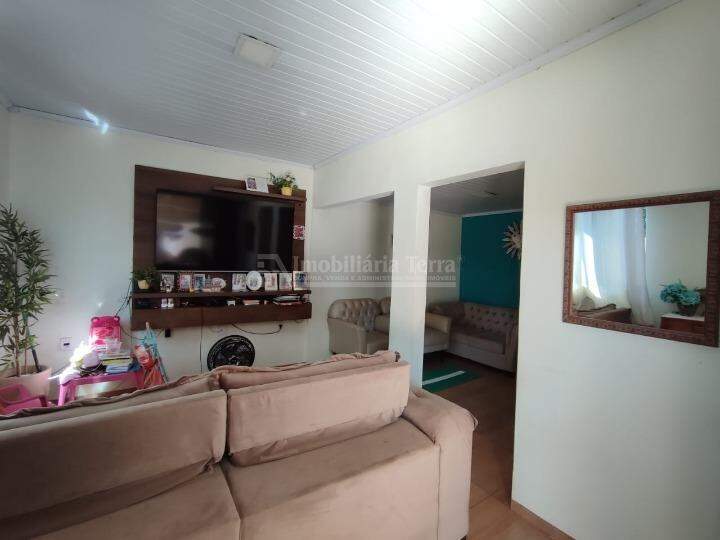 Casa com 3 quartos no Conjunto Habitacional Izidro Pedroso em Dourados/MS — foto 7
