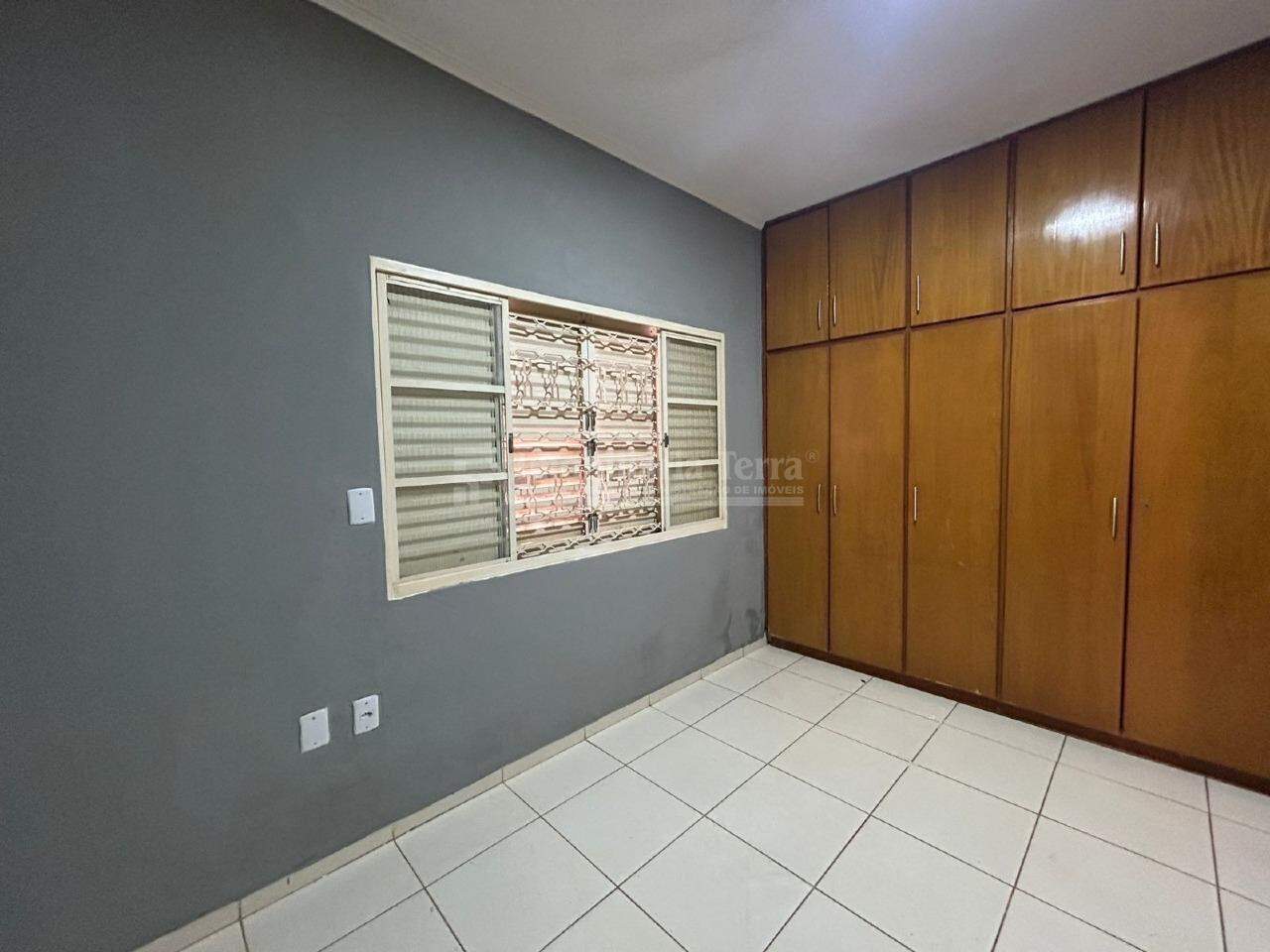 Casa com 3 quartos no BNH III Plano em Dourados/MS — foto 7
