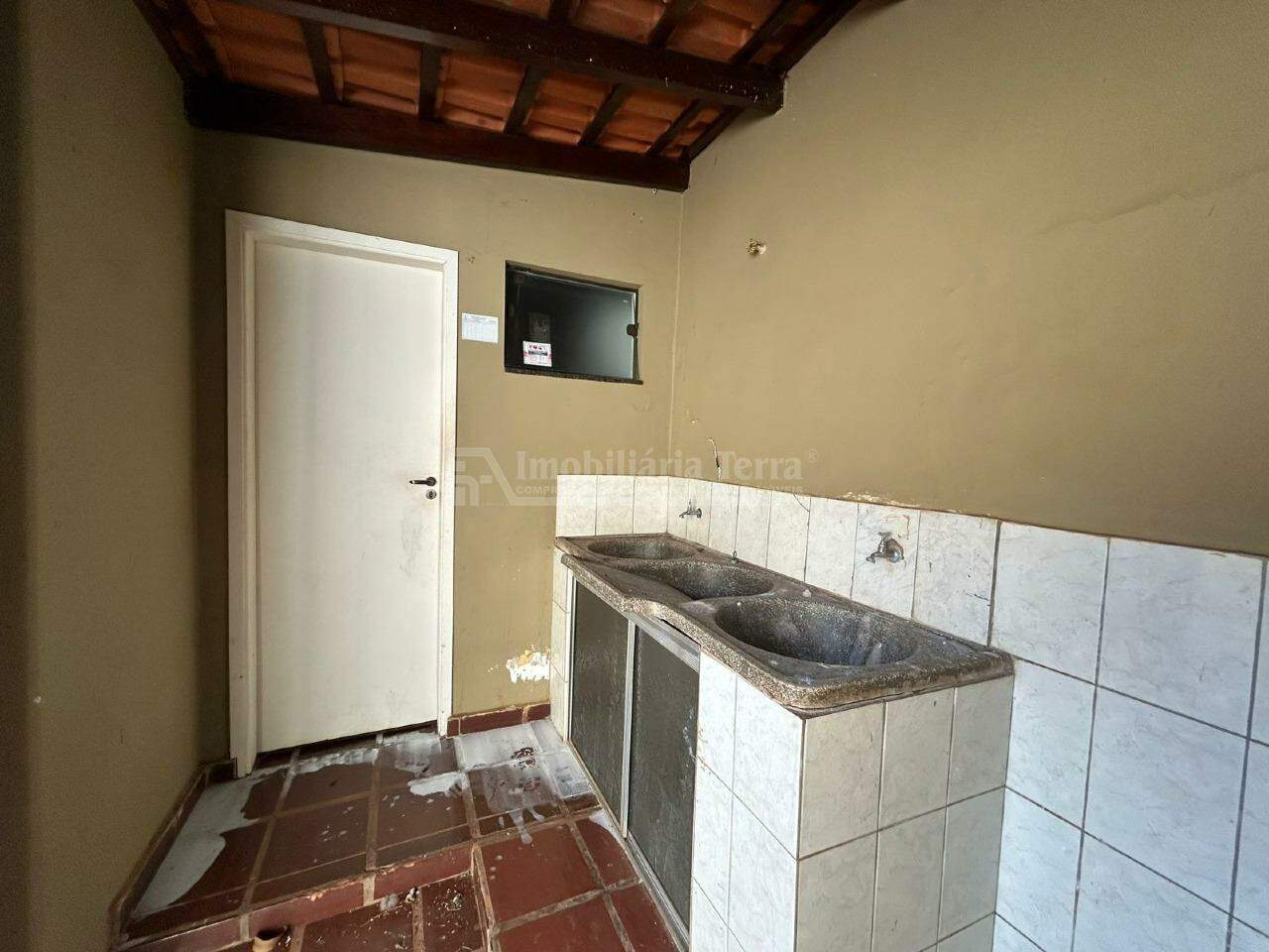 Casa com 3 quartos no BNH III Plano em Dourados/MS — foto 10