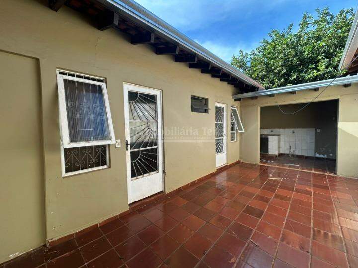 Casa com 3 quartos no BNH III Plano em Dourados/MS — foto 9