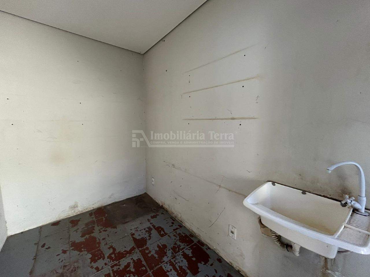 Casa com 3 quartos no BNH III Plano em Dourados/MS — foto 11