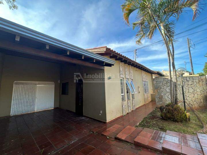 Casa com 3 quartos no BNH III Plano em Dourados/MS — foto 2