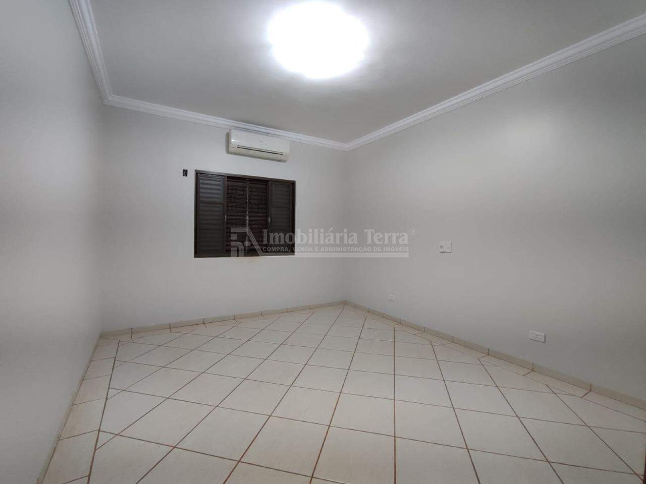 Casa com 4 quartos no Jardim Guanabara em Dourados/MS — foto 10