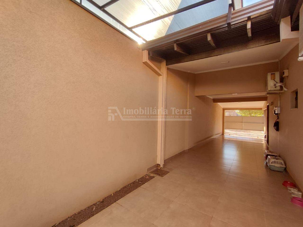 Casa com 3 quartos no Jardim Maracanã em Dourados/MS — foto 2