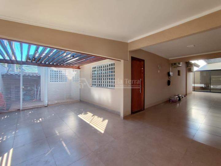 Casa com 3 quartos no Jardim Maracanã em Dourados/MS — foto 3