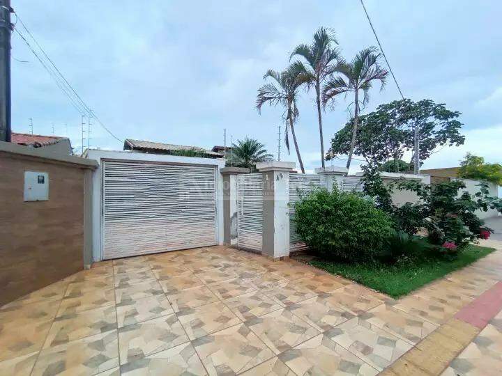 Casa com 3 quartos no Jardim Caramuru em Dourados/MS — foto 1