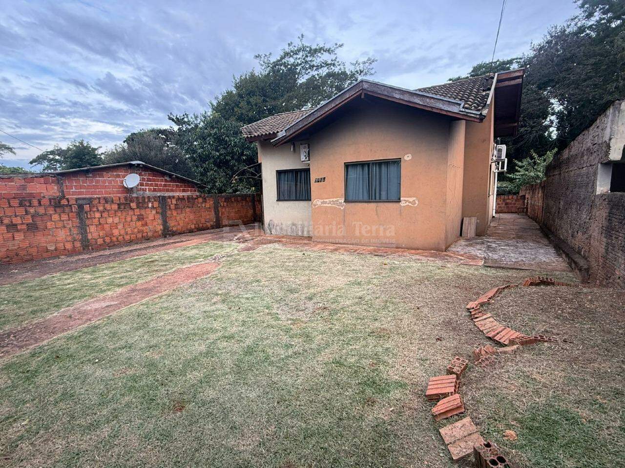 Casa com 3 quartos no Jardim Rasslem em Dourados/MS — foto 4