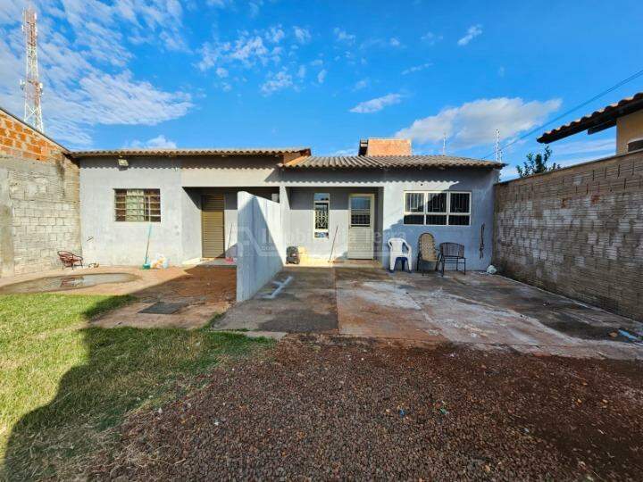 Casa com 4 quartos no Vila Vieira em Dourados/MS — foto 2