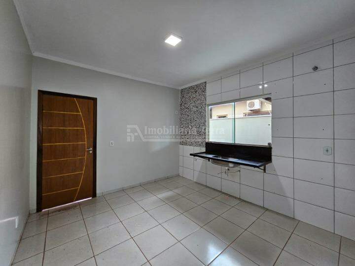 Casa com 3 quartos no Conjunto Residencial Monte Carlo em Dourados/MS — foto 3