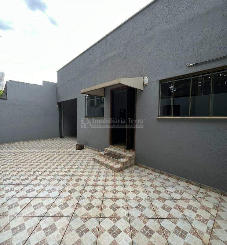 Casa com 4 quartos no BNH III Plano em Dourados/MS — foto 2