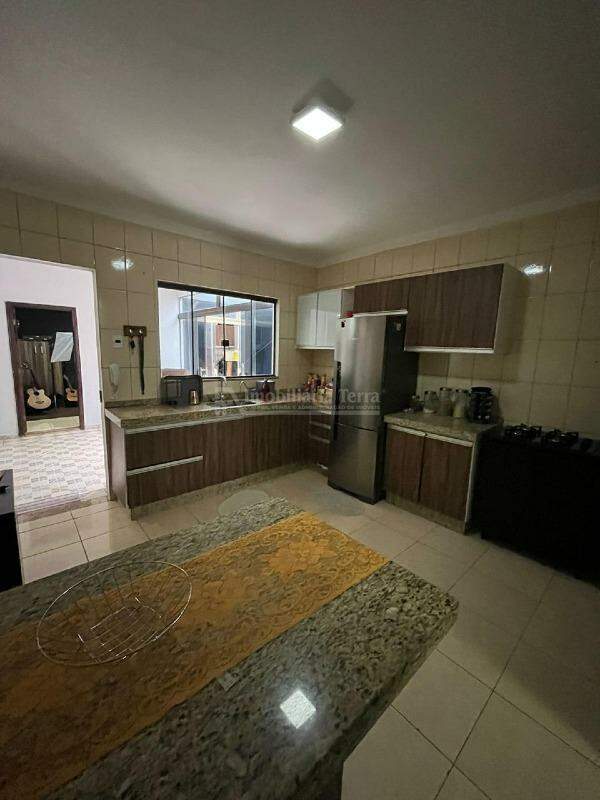 Casa com 4 quartos no BNH III Plano em Dourados/MS — foto 7