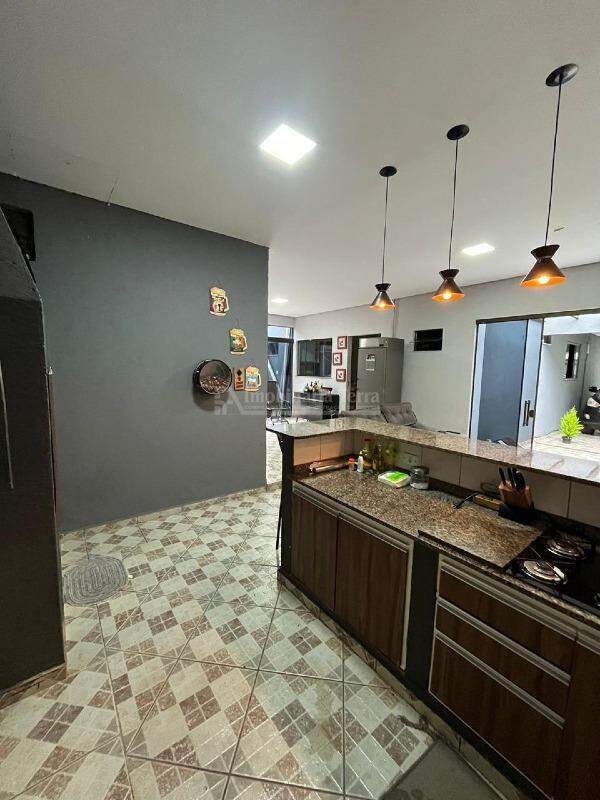 Casa com 4 quartos no BNH III Plano em Dourados/MS — foto 8