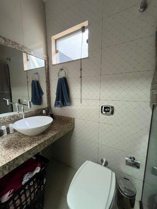 Casa com 4 quartos no BNH III Plano em Dourados/MS — foto 21