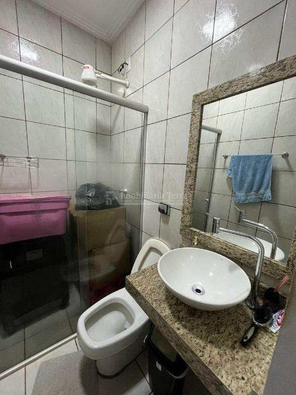 Casa com 4 quartos no BNH III Plano em Dourados/MS — foto 22
