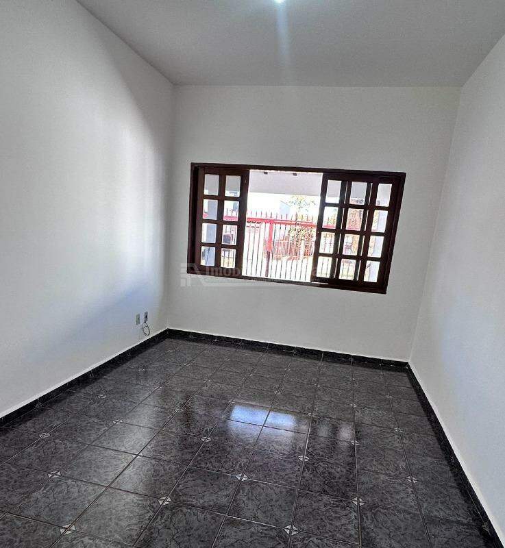 Casa com 3 quartos no Jardim Água Boa em Dourados/MS — foto 5