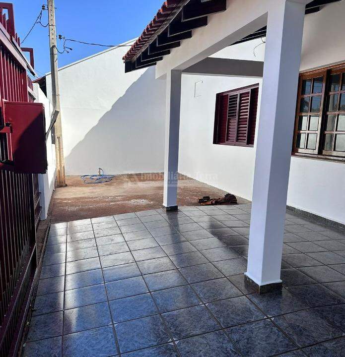 Casa com 3 quartos no Jardim Água Boa em Dourados/MS — foto 2