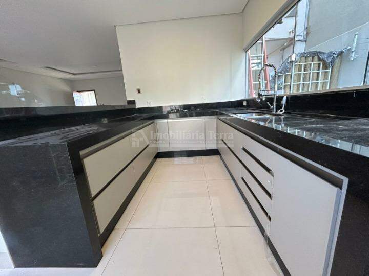 Casa com 3 quartos no Parque Alvorada em Dourados/MS — foto 3